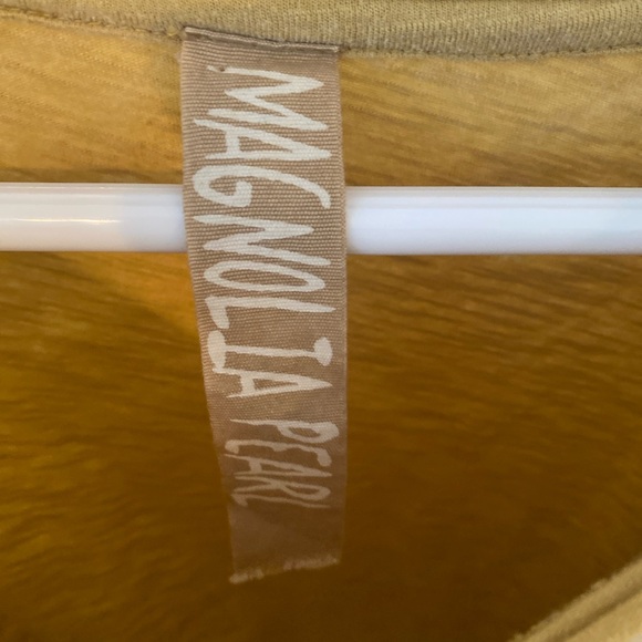 Magnolia Pearl Tan Star Child Tee - Picture 6 of 7